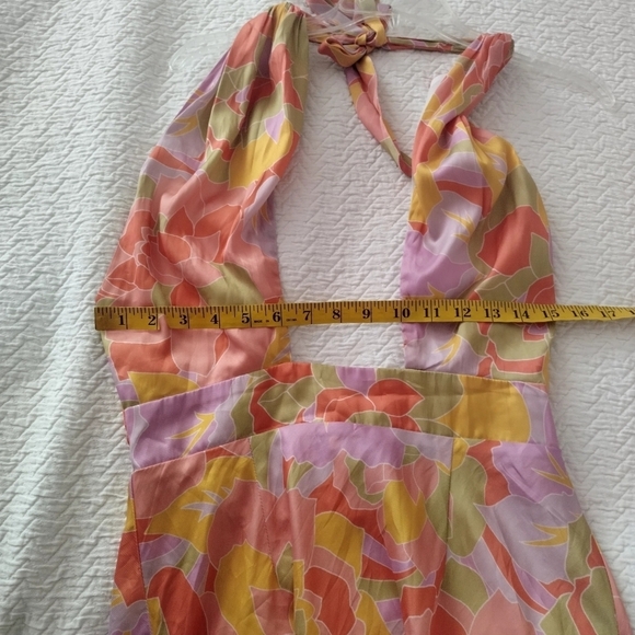 RUNAWAY THE LABEL MINDY MIDI DRESS in Sage Sz M - Picture 10 of 13